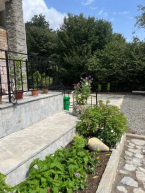HMayil Guest House